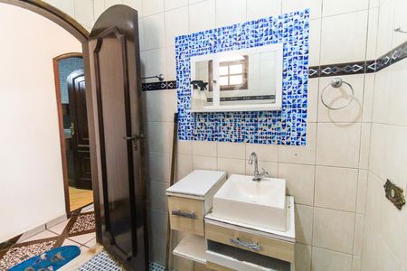 Casa à venda com 150m², 3 quartos e 3 vagas Casa à venda com 150m², 3 quartos e 3 vagasBanheiro 2