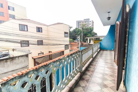 Casa à venda com 150m², 3 quartos e 3 vagas Casa à venda com 150m², 3 quartos e 3 vagasVaranda da Suíte
