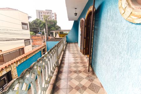 Casa à venda com 150m², 3 quartos e 3 vagas Casa à venda com 150m², 3 quartos e 3 vagasVaranda da Suíte