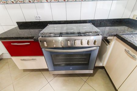 Casa à venda com 150m², 3 quartos e 3 vagas Casa à venda com 150m², 3 quartos e 3 vagasCozinha