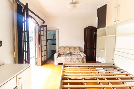 Casa à venda com 150m², 3 quartos e 3 vagas Casa à venda com 150m², 3 quartos e 3 vagasSuíte