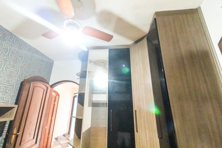 Casa à venda com 150m², 3 quartos e 3 vagas Casa à venda com 150m², 3 quartos e 3 vagasQuarto 2
