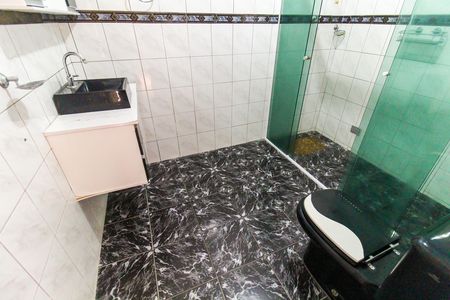 Casa à venda com 150m², 3 quartos e 3 vagas Casa à venda com 150m², 3 quartos e 3 vagasBanheiro da Suíte