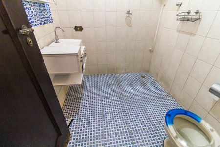 Casa à venda com 150m², 3 quartos e 3 vagas Casa à venda com 150m², 3 quartos e 3 vagasBanheiro 2
