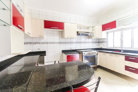 Casa à venda com 150m², 3 quartos e 3 vagas Casa à venda com 150m², 3 quartos e 3 vagasCozinha