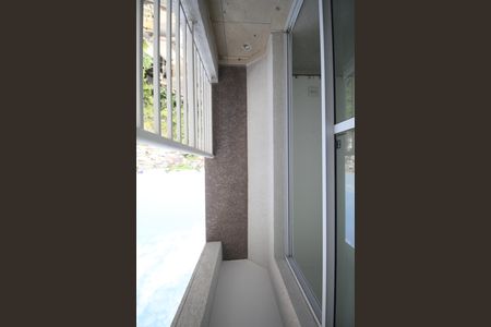 Apartamento para alugar com 37m², 2 quartos e 1 vagaSacada