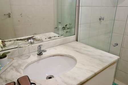 Apartamento para alugar com 73m², 2 quartos e 1 vaga Apartamento para alugar com 73m², 2 quartos e 1 vagaBanheiro