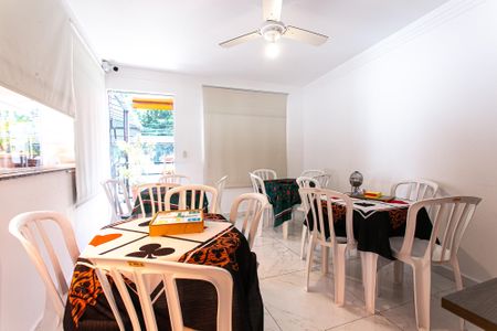 Apartamento para alugar com 37m², 1 quarto e sem vaga Apartamento para alugar com 37m², 1 quarto e sem vagaÁrea comum - Salão de festas