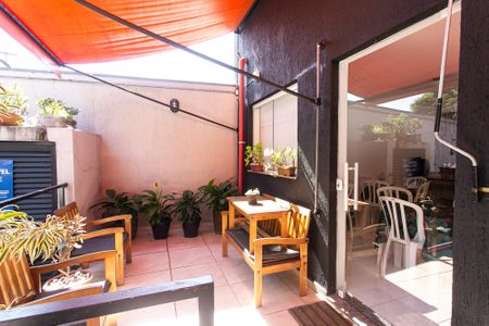 Apartamento para alugar com 37m², 1 quarto e sem vaga Apartamento para alugar com 37m², 1 quarto e sem vagaÁrea comum - Salão de festas