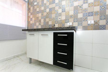Apartamento para alugar com 37m², 1 quarto e sem vaga Apartamento para alugar com 37m², 1 quarto e sem vagaCozinha - Armários