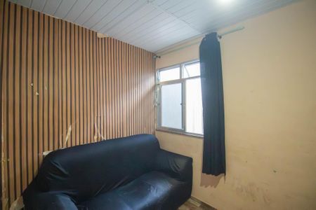 Sala de casa para alugar com 3 quartos, 70m² em Paraíso, São Gonçalo