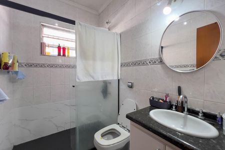 Banheiro do quarto 1 de casa à venda com 3 quartos, 200m² em Vila Dom Pedro I, São Paulo