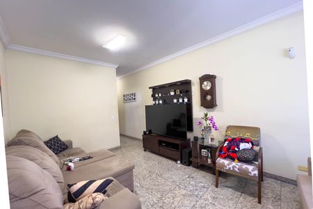 Sala de casa à venda com 3 quartos, 200m² em Vila Dom Pedro I, São Paulo