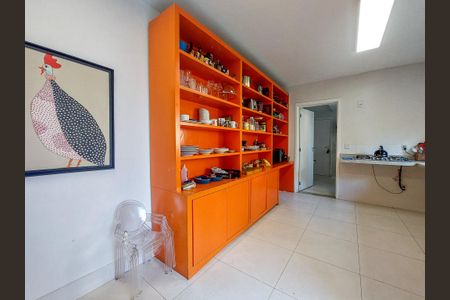 Apartamento à venda com 170m², 3 quartos e 2 vagasCozinha