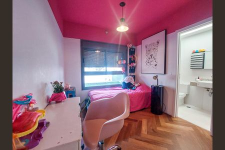 Apartamento à venda com 170m², 3 quartos e 2 vagasSuíte 2