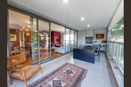 Apartamento à venda com 170m², 3 quartos e 2 vagasSacada