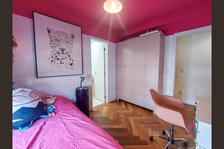 Apartamento à venda com 170m², 3 quartos e 2 vagasSuíte 2