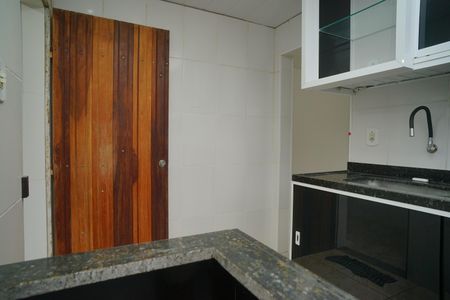 Casa para alugar com 70m², 2 quartos e 1 vagaCozinha