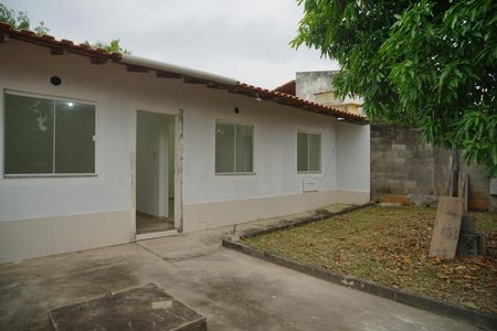 Casa para alugar com 70m², 2 quartos e 1 vagaÁrea externa