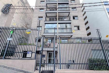 Apartamento à venda com 28m², 1 quarto e sem vaga Apartamento à venda com 28m², 1 quarto e sem vagaFachada - Plaquinha