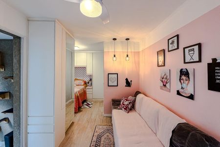Apartamento à venda com 28m², 1 quarto e sem vaga Apartamento à venda com 28m², 1 quarto e sem vagaSala