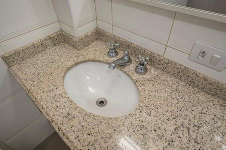 Apartamento para alugar com 90m², 2 quartos e 1 vaga Apartamento para alugar com 90m², 2 quartos e 1 vagaBanheiro