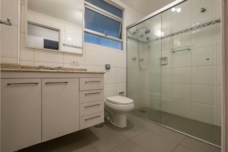 Apartamento para alugar com 90m², 2 quartos e 1 vaga Apartamento para alugar com 90m², 2 quartos e 1 vagaBanheiro