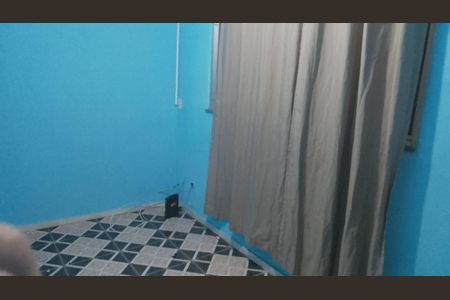 Quarto de casa para alugar com 2 quartos, 83m² em Realengo, Rio de Janeiro