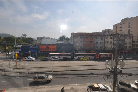 Vista da Sala de apartamento para alugar com 2 quartos, 70m² em Praça Seca, Rio de Janeiro