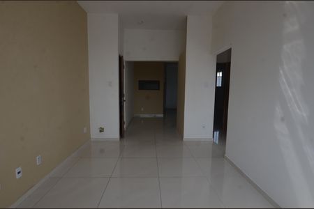 Sala de apartamento para alugar com 2 quartos, 70m² em Praça Seca, Rio de Janeiro