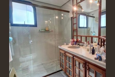 Apartamento à venda com 161m², 4 quartos e 3 vagas Apartamento à venda com 161m², 4 quartos e 3 vagasFoto 33