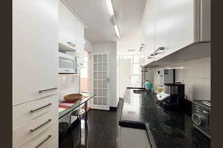 Apartamento para alugar com 75m², 2 quartos e sem vaga Apartamento para alugar com 75m², 2 quartos e sem vagaCozinha