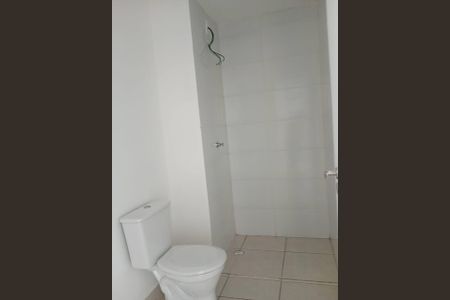 Banheiro de apartamento para alugar com 2 quartos, 41m² em Vila Sao Paulo, Ferraz de Vasconcelos