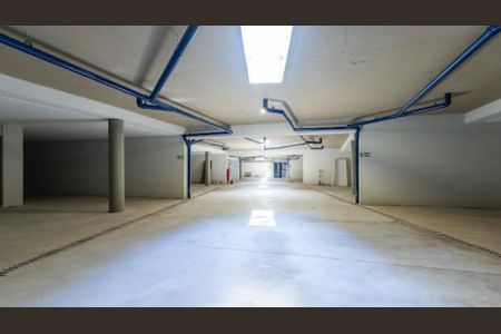 Casa de condomínio à venda com 420m², 4 quartos e 4 vagas Casa de condomínio à venda com 420m², 4 quartos e 4 vagasFoto 24