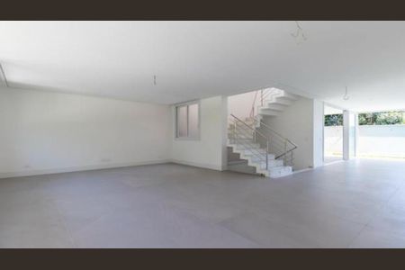 Casa de condomínio à venda com 420m², 4 quartos e 4 vagas Casa de condomínio à venda com 420m², 4 quartos e 4 vagasFoto 04