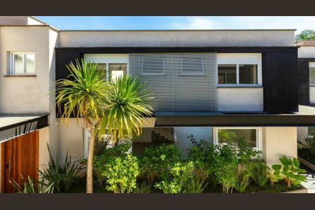 Casa de condomínio à venda com 420m², 4 quartos e 4 vagas Casa de condomínio à venda com 420m², 4 quartos e 4 vagasFoto 02