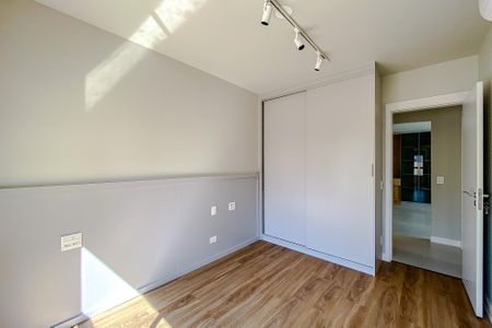 Apartamento à venda com 76m², 2 quartos e 2 vagas Apartamento à venda com 76m², 2 quartos e 2 vagasQuarto 1 - Suíte