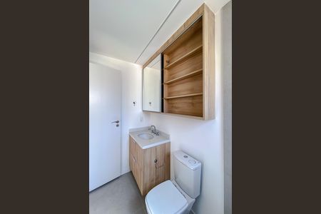 Apartamento à venda com 76m², 2 quartos e 2 vagas Apartamento à venda com 76m², 2 quartos e 2 vagasBanheiro da Suíte