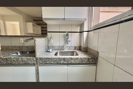Apartamento para alugar com 90m², 2 quartos e 2 vagasCozinha 