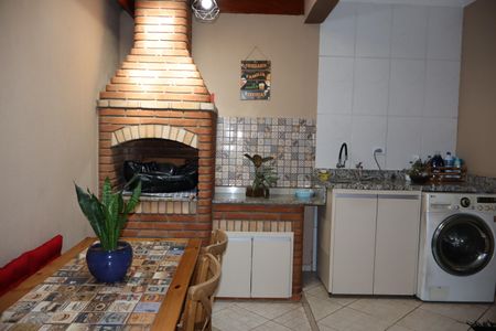 Casa à venda com 132m², 3 quartos e 4 vagasGourmet e área de serviço