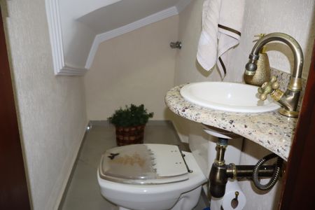 Casa à venda com 132m², 3 quartos e 4 vagasLavabo