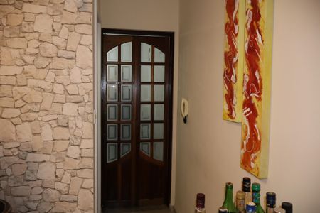 Casa à venda com 132m², 3 quartos e 4 vagasSala - corredor