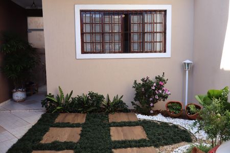 Casa à venda com 132m², 3 quartos e 4 vagasGaragem