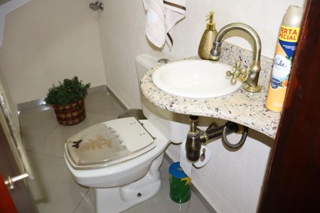 Casa à venda com 132m², 3 quartos e 4 vagasLavabo