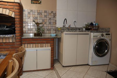 Casa à venda com 132m², 3 quartos e 4 vagasGourmet e área de serviço
