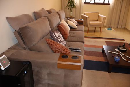 Casa à venda com 132m², 3 quartos e 4 vagasSala