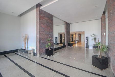 Apartamento para alugar com 70m², 2 quartos e 2 vagas Apartamento para alugar com 70m², 2 quartos e 2 vagasHall de entrada
