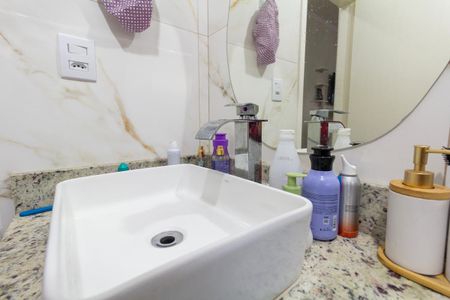 Casa à venda com 149m², 3 quartos e 2 vagas Casa à venda com 149m², 3 quartos e 2 vagasBanheiro 1