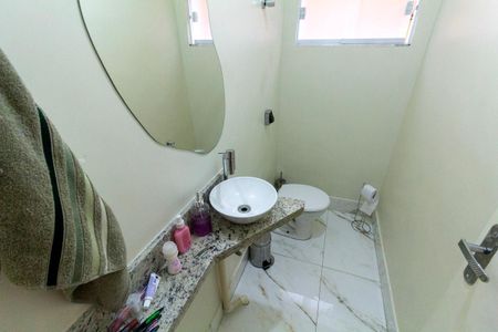 Casa à venda com 149m², 3 quartos e 2 vagas Casa à venda com 149m², 3 quartos e 2 vagasLavabo 1