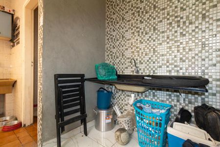 Casa à venda com 149m², 3 quartos e 2 vagas Casa à venda com 149m², 3 quartos e 2 vagasÁrea gourmet e área de serviço